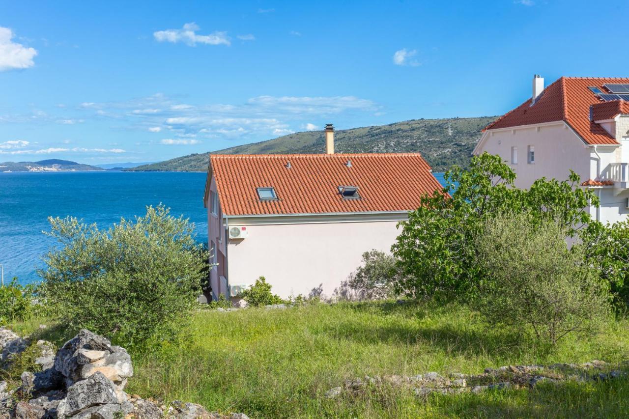 Apartments By The Sea Poljica, Trogir - 19316 Marina Kültér fotó